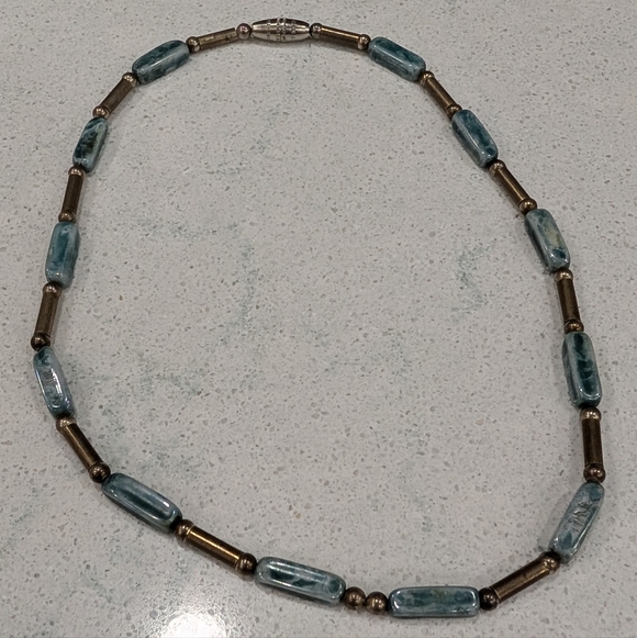 Sterling Silver Australian Beads And Mother Of Pearl Choker Necklace - Picture 8 of 12